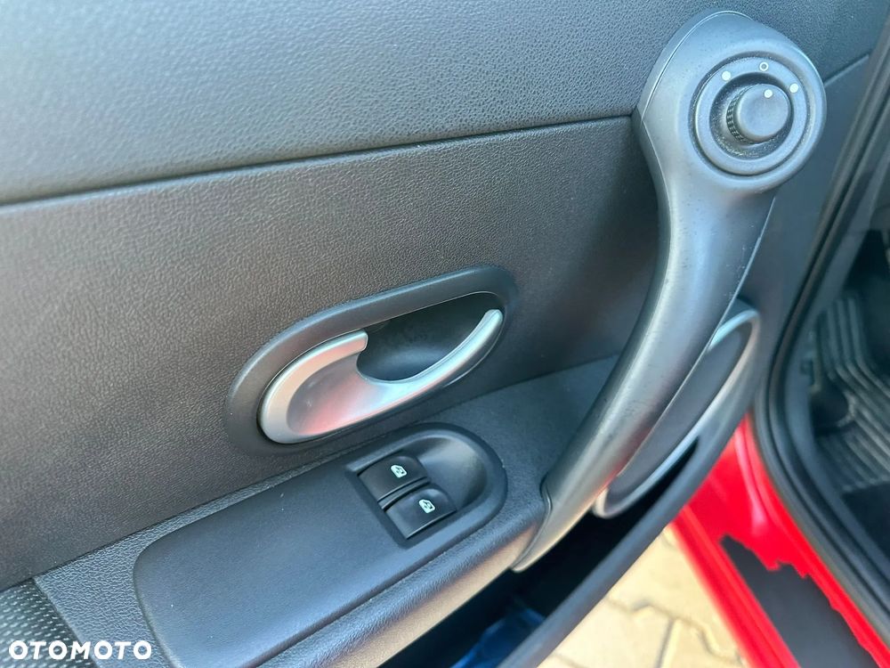 Renault Clio - 18