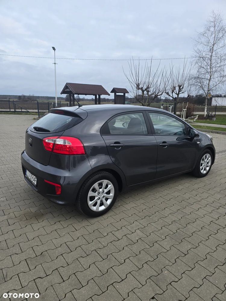 Kia Rio 1.2 Dream Team Edition - 8
