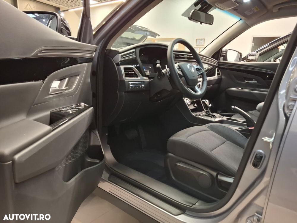 KG Mobility Korrando - 7