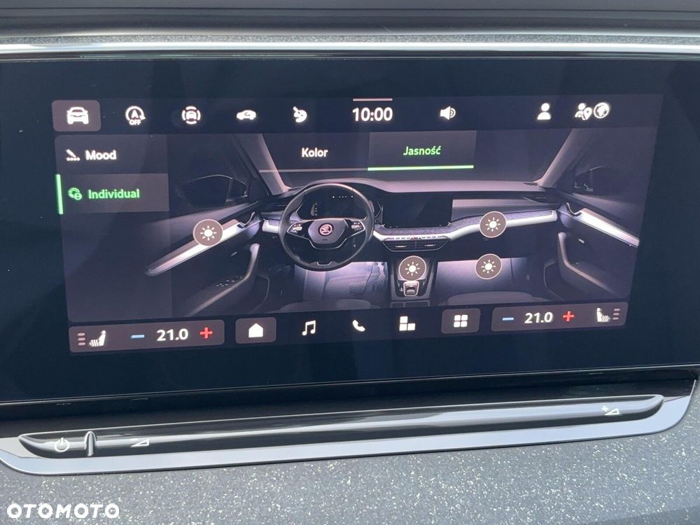 Skoda Octavia 1.5 TSI mHEV Selection DSG - 37