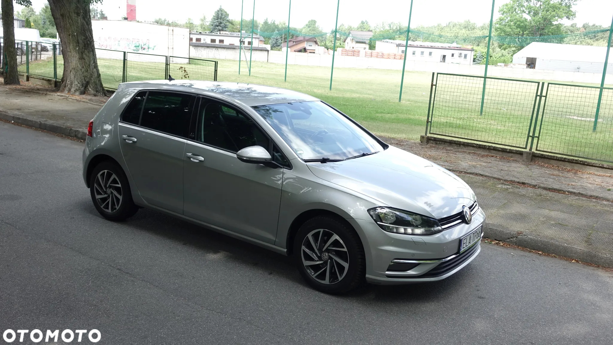 Volkswagen Golf 1.6 TDI Sound - 39