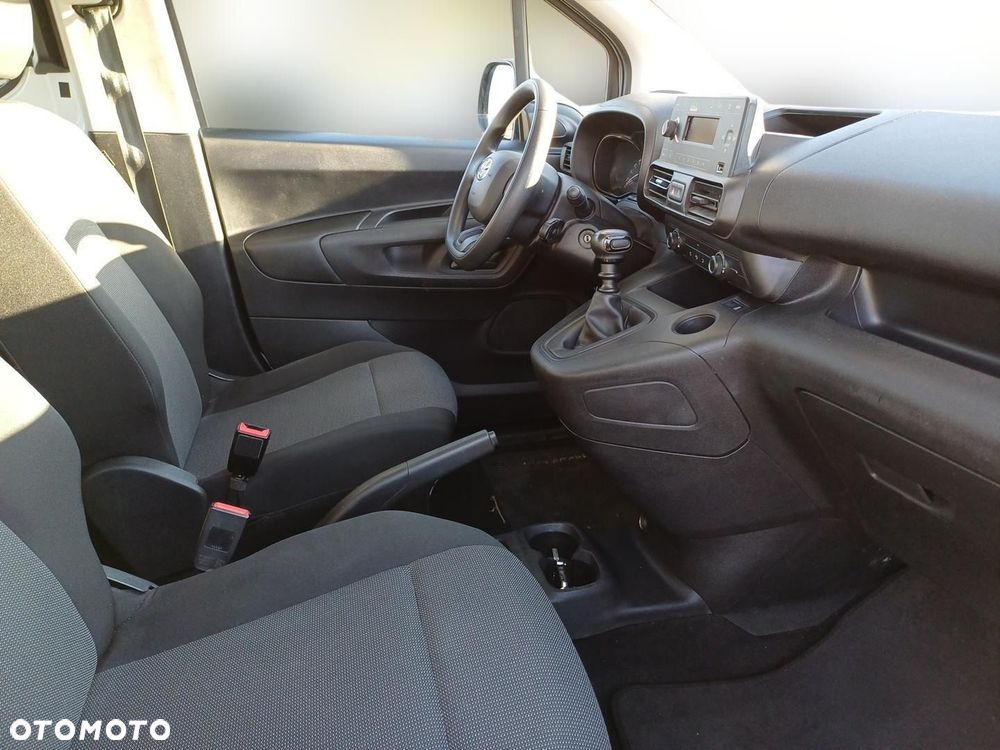 Toyota Proace City Verso 1.5 D-4D Combi - 9
