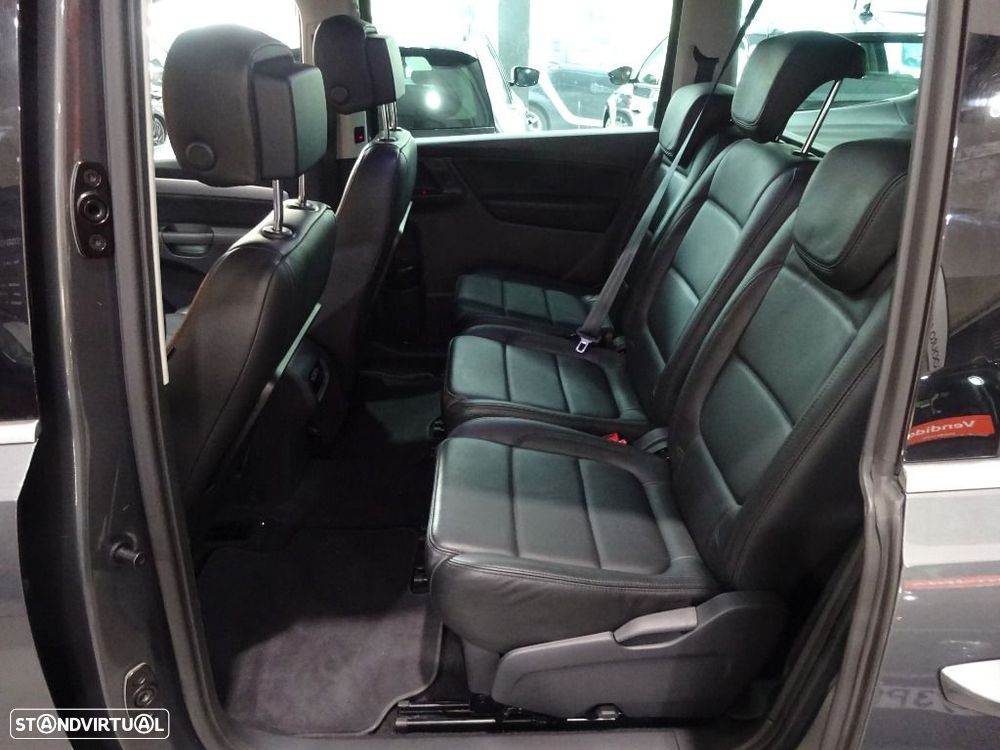 VW Sharan 2.0 TDI Confortline DSG - 28