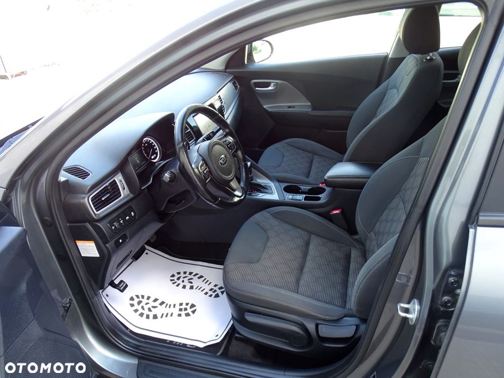Kia Niro 1.6 GDI Hybrid L - 11