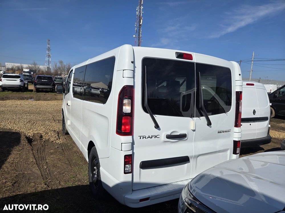 Renault Trafic 2.0 Blue dCi 110 S&S L2 8+1 Zen - 4