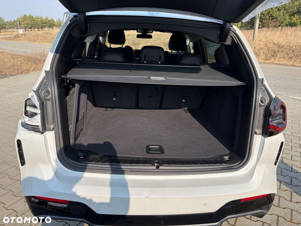 BMW iX3 80kWh Impressive - 18