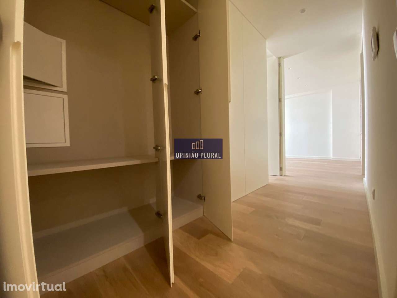 T1 Novo com Elegância Intemporal na Boavista - Grande imagem: 3/25