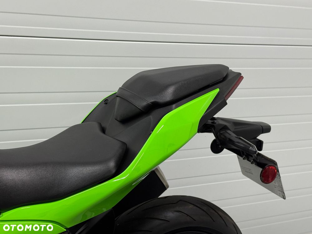 Kawasaki Ninja - 28