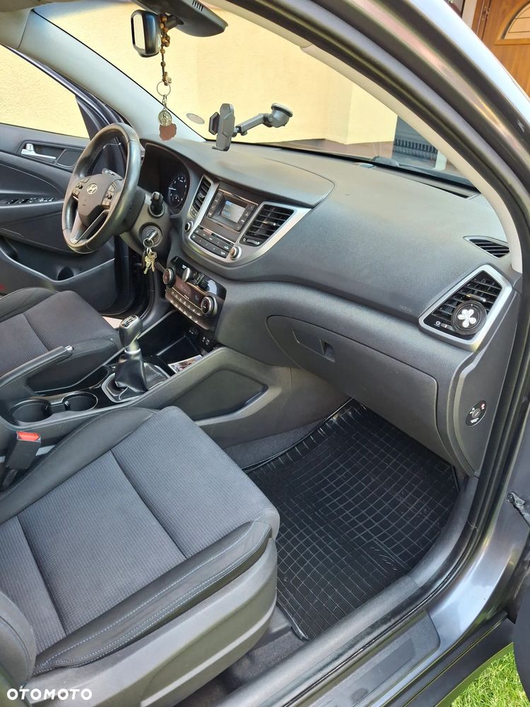 Hyundai Tucson 1.6 GDi Comfort 2WD - 19