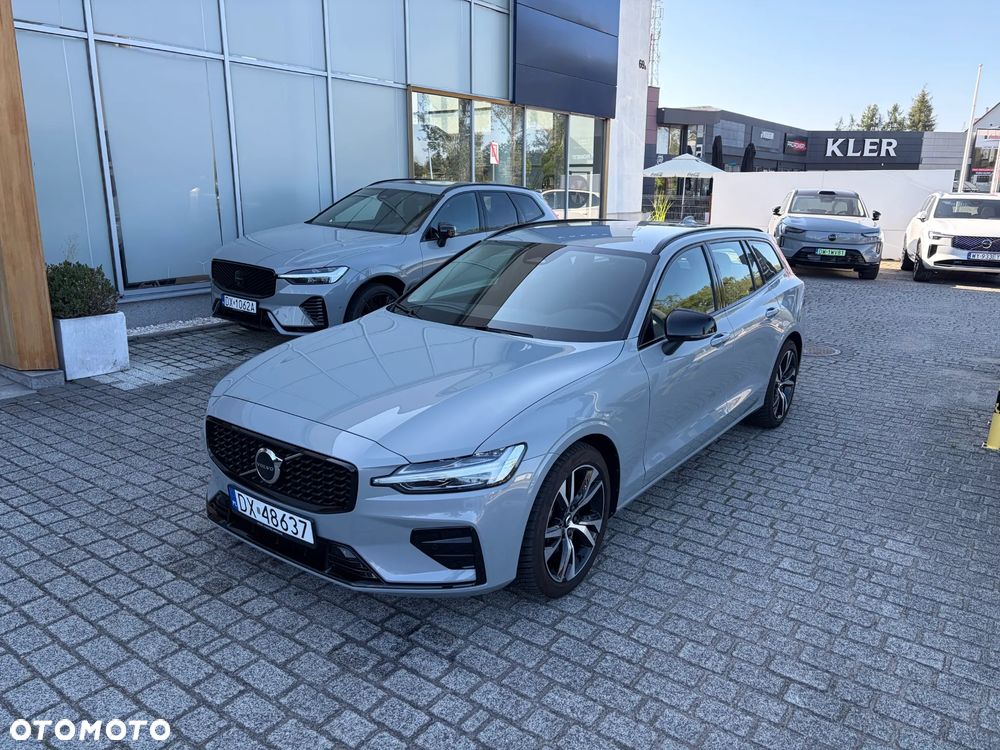Volvo V60 B4 B Plus Dark - 2
