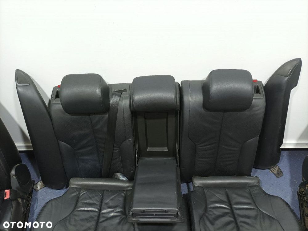 VW PASSAT B6 FOTELE SIEDZISKO OPARCIE KANAPA TYŁ SKÓRA KOMPLET EU - 5