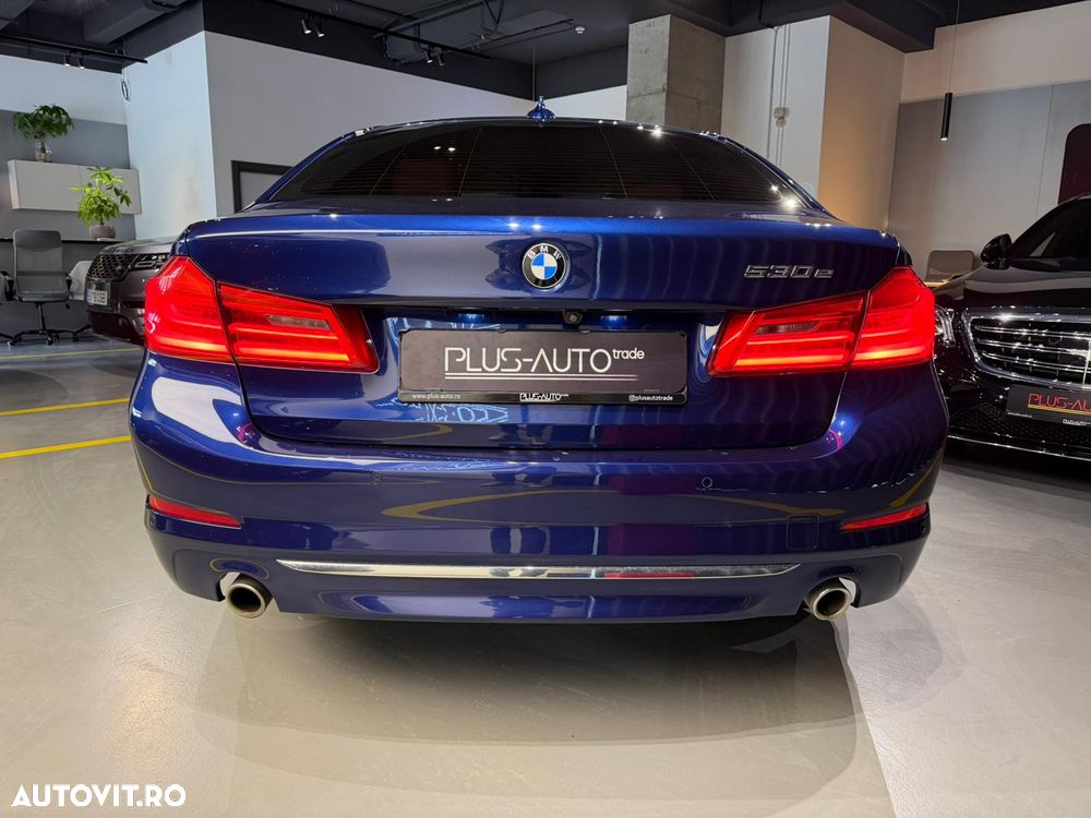 BMW Seria 5 530e Aut. Luxury Line - 9