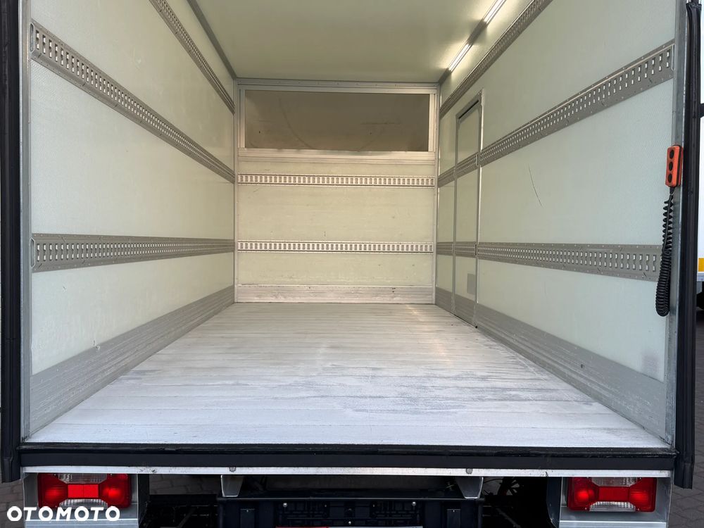 Iveco Daily 3,0 10 EP Izoterma Winda - 9