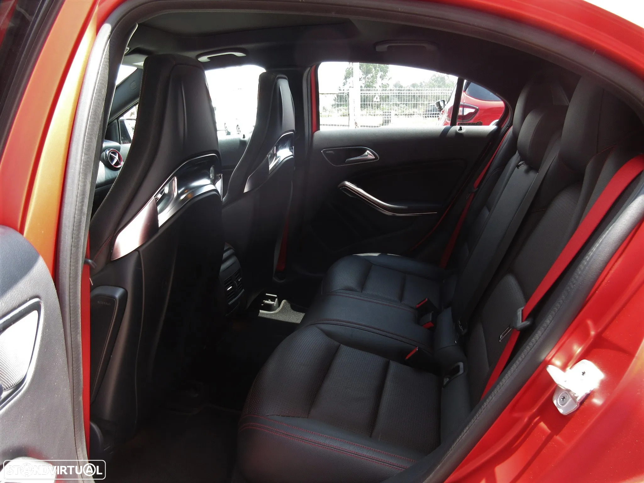 Mercedes-Benz A 45 AMG 4-Matic - 29