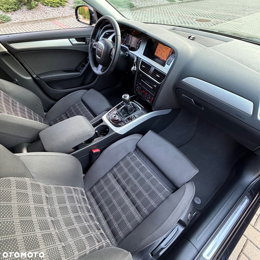 Audi A4 Avant 2.0 TDI DPF Ambiente - 5