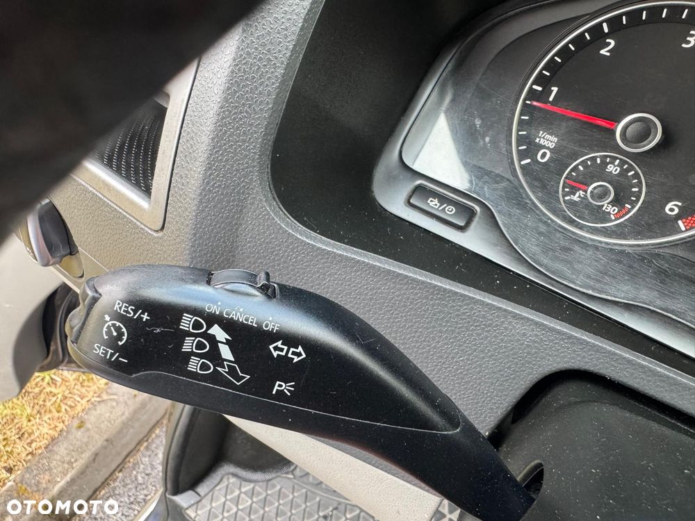 Volkswagen TRANSPORTER T5 L2H1 LIFT Długi Klima Elektryka Tempomat Furgon 3os. Rury Hak Pdc - 14