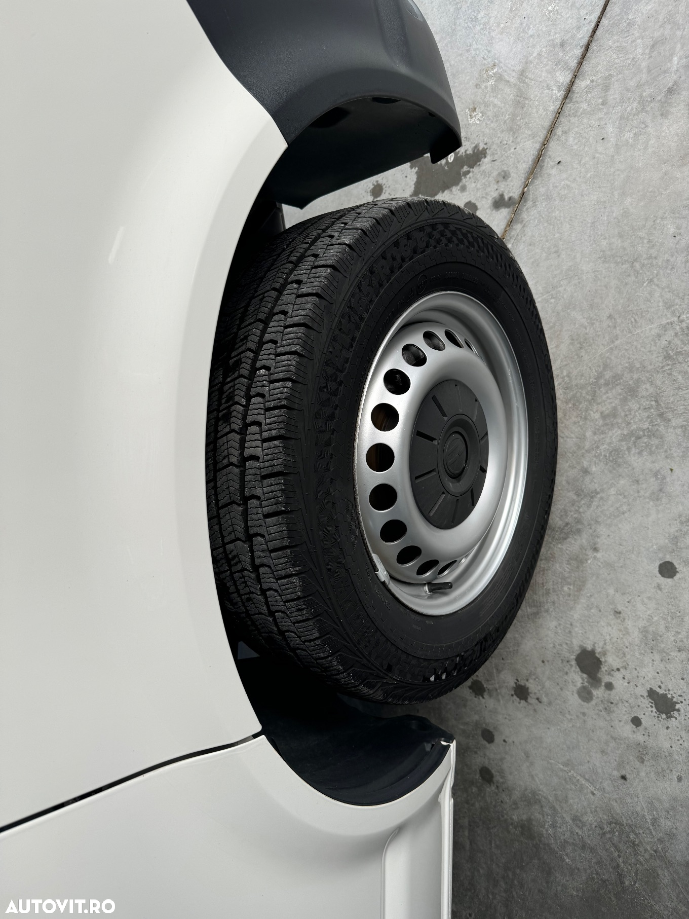Volkswagen Transporter Kombi T6 2.0 TDI 75 kW KR - 27