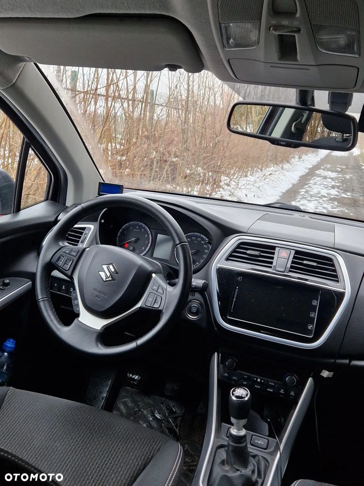 Suzuki SX4 S-Cross - 4