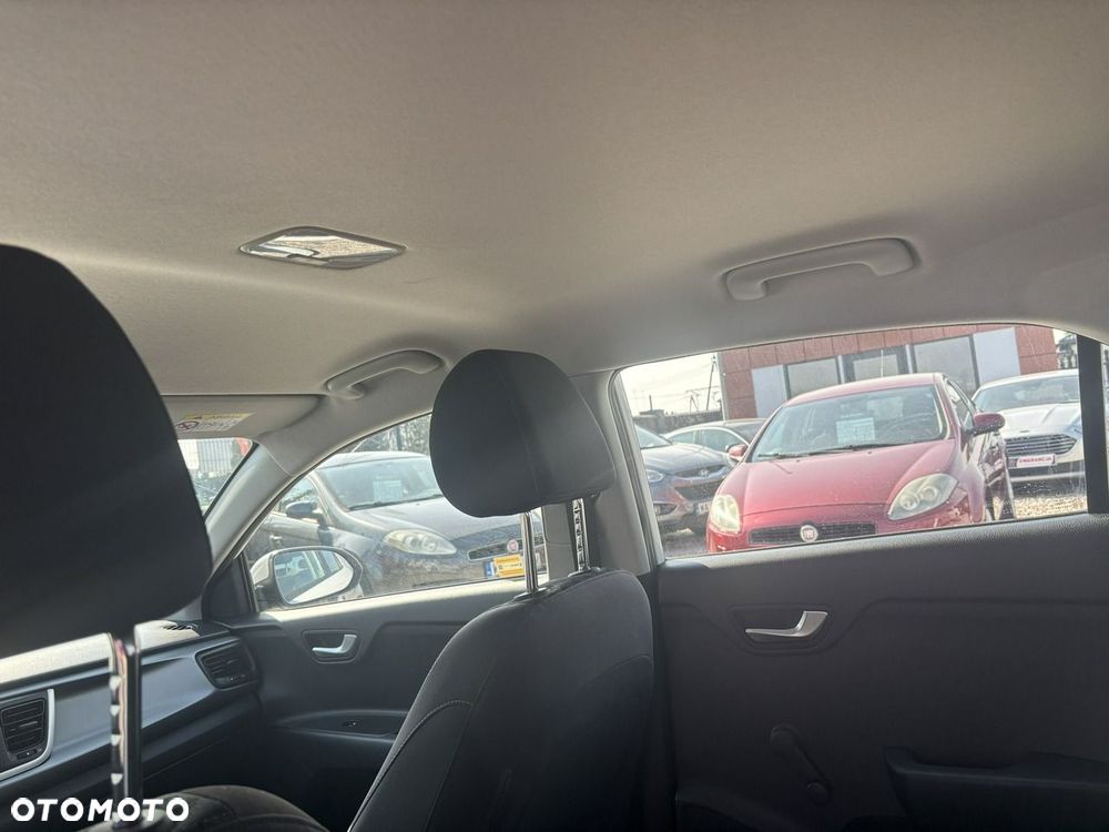 Kia Rio - 30