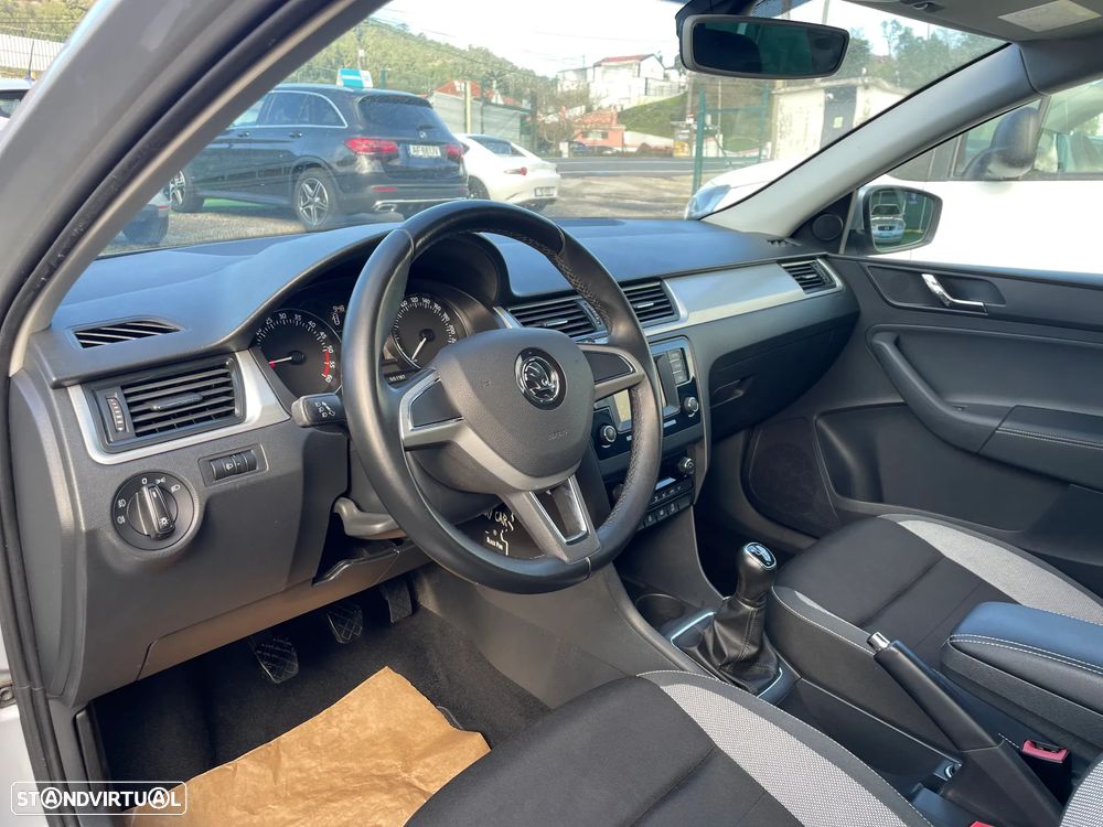 Skoda Rapid Spaceback 1.4 TDi Ambition - 8