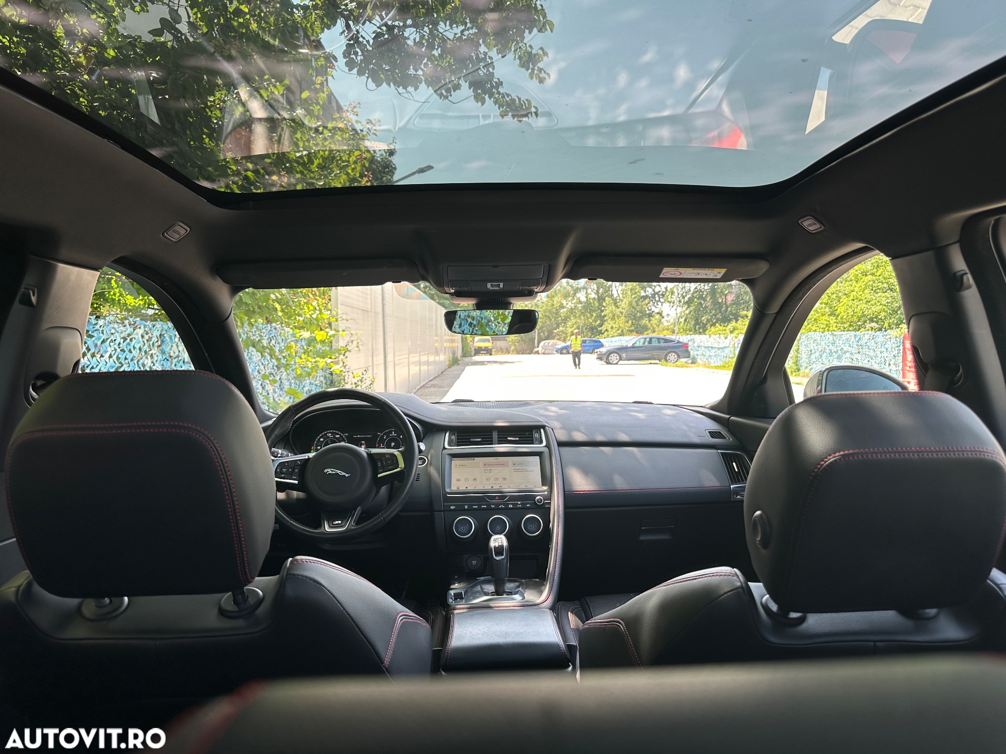 Jaguar E-Pace D180 AWD Aut. R-Dynamic - 9