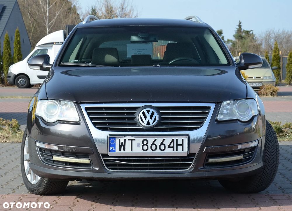 Volkswagen Passat - 2