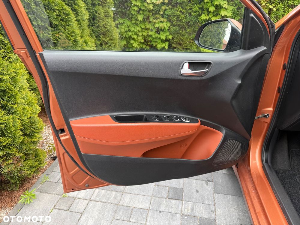 Hyundai i10 1.2 Fifa World Cup Edition - 29