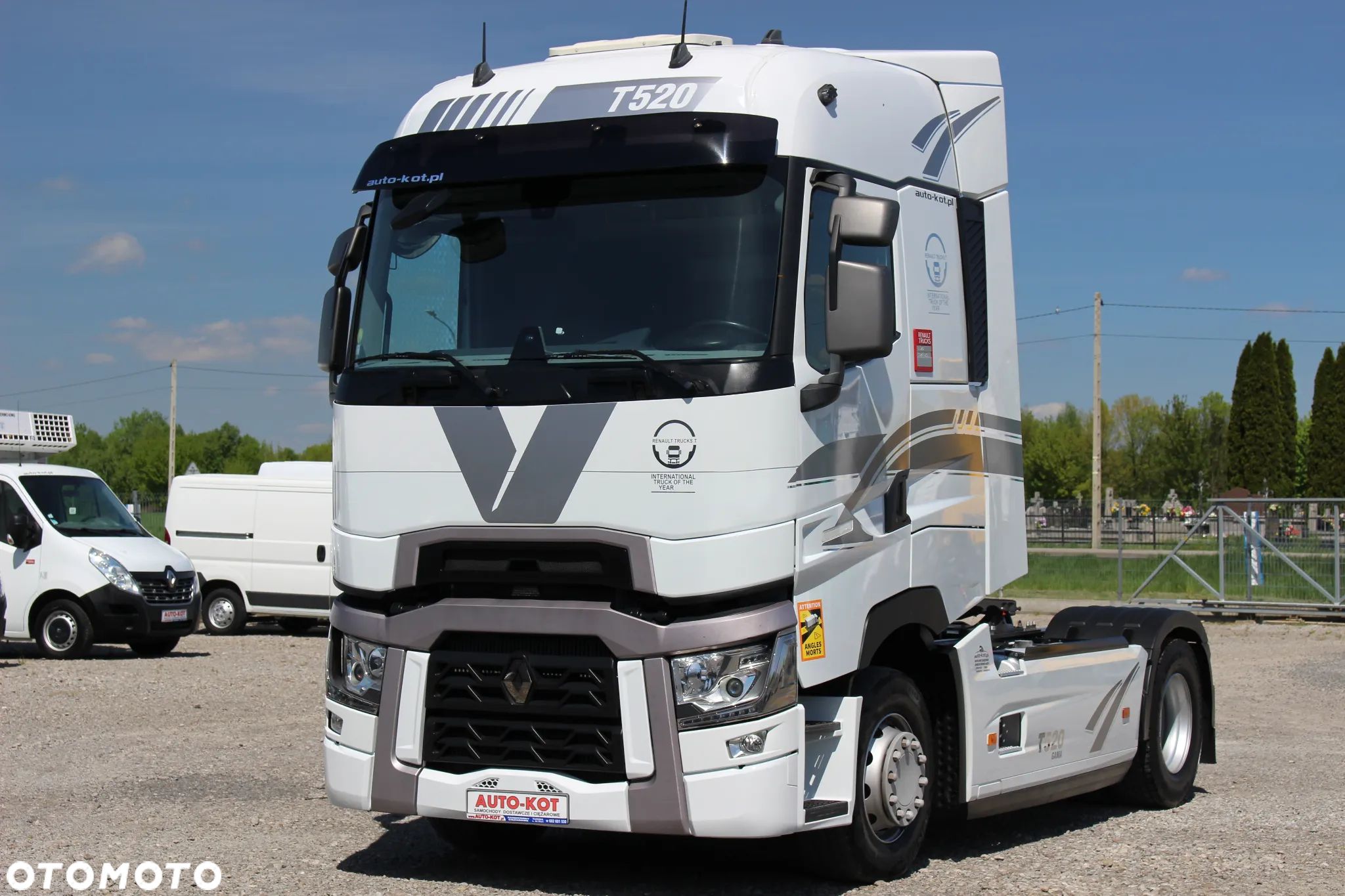 Renault T520 *13L* / KLIMA POSTOJOWA / HIGH CAB / 2 ZBIORNIKI /PEŁNY SPOILER /ACC / BL.MOSTU / Euro 6 /**SERWIS FR**/ STAN IDEALNY / - 1