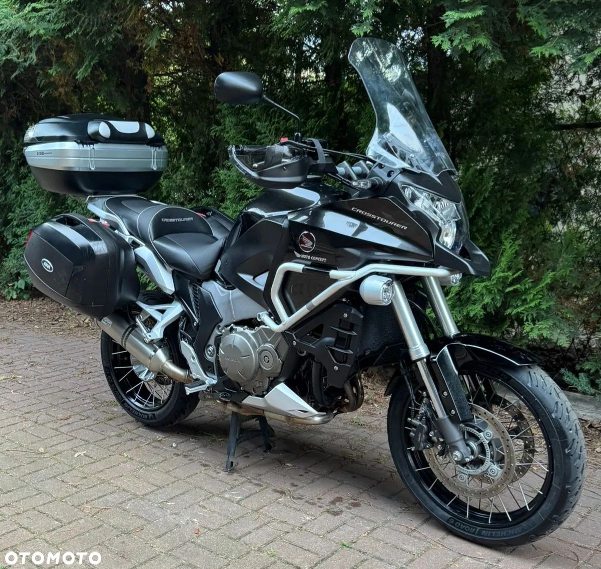 Honda VFR - 1