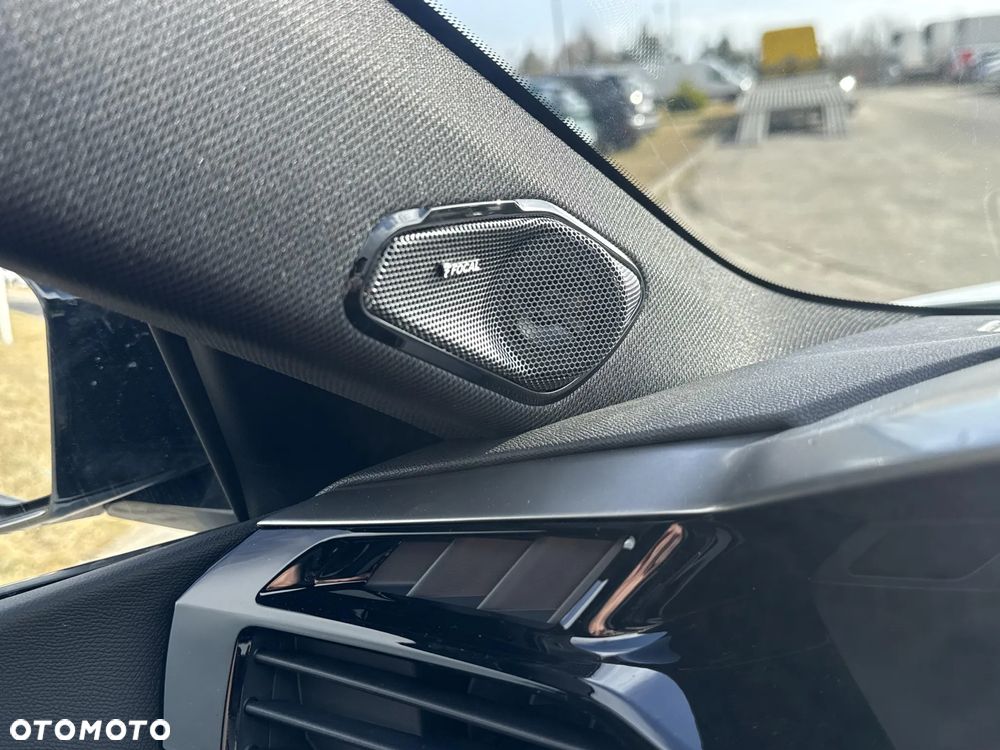 Peugeot 408 HYBRID 145 e-DSC6 GT - 28