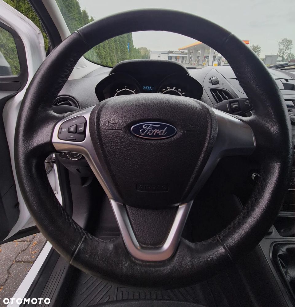 Ford Courier - 16