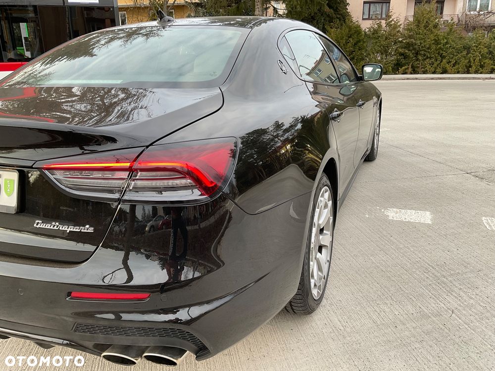 Maserati Quattroporte Q4 S - 11