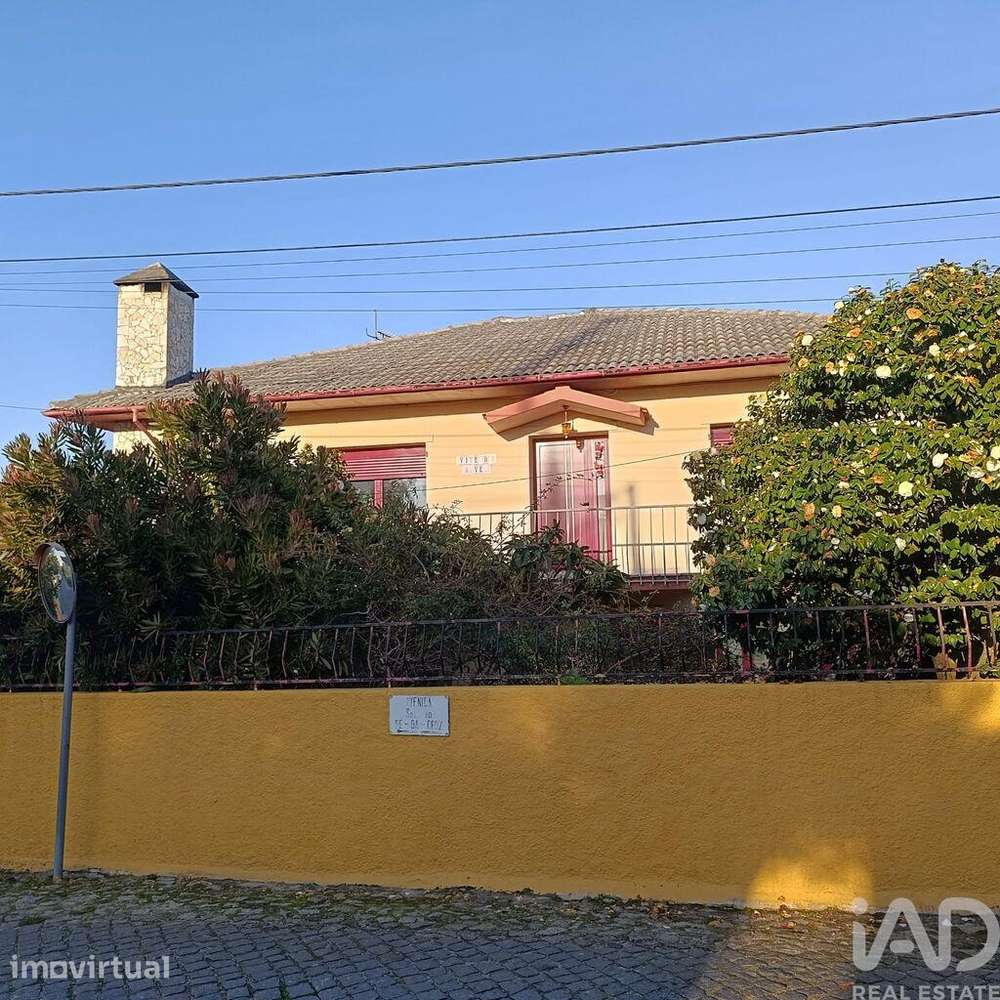Moradia bi-familiar T5 em Moledo e Cristelo de 182,25 m2 - Grande imagem: 2/33