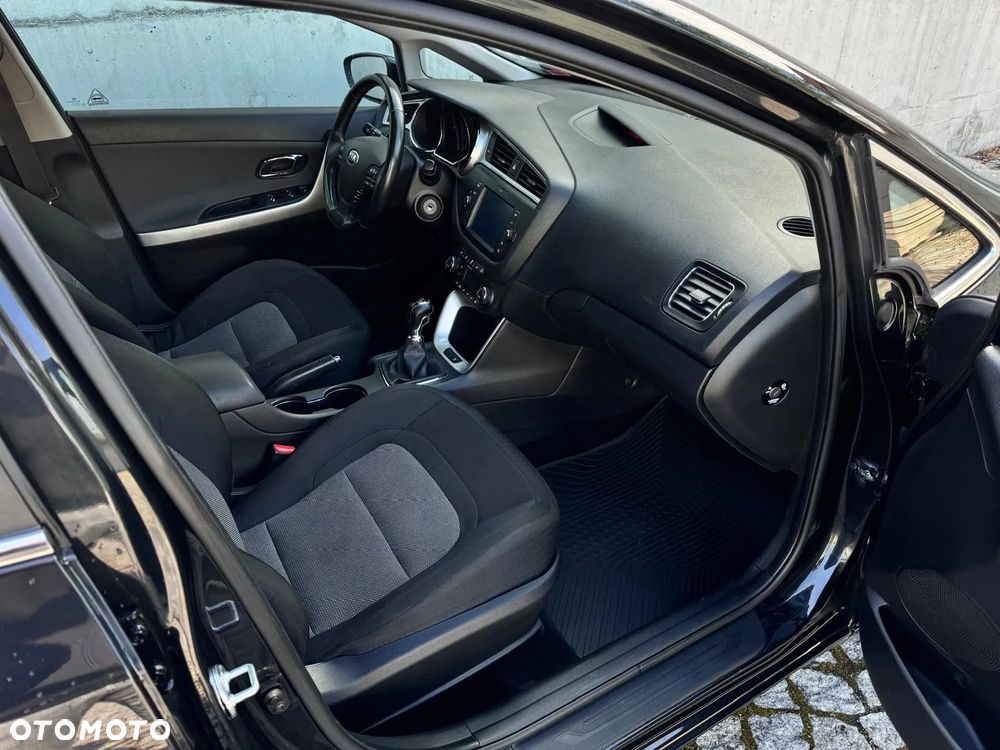 Kia Ceed 1.4 CVVT Dream Team Edition - 20