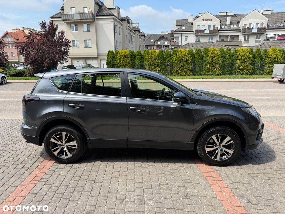 Toyota RAV4 2.0 D-4D Premium 4x2 - 4