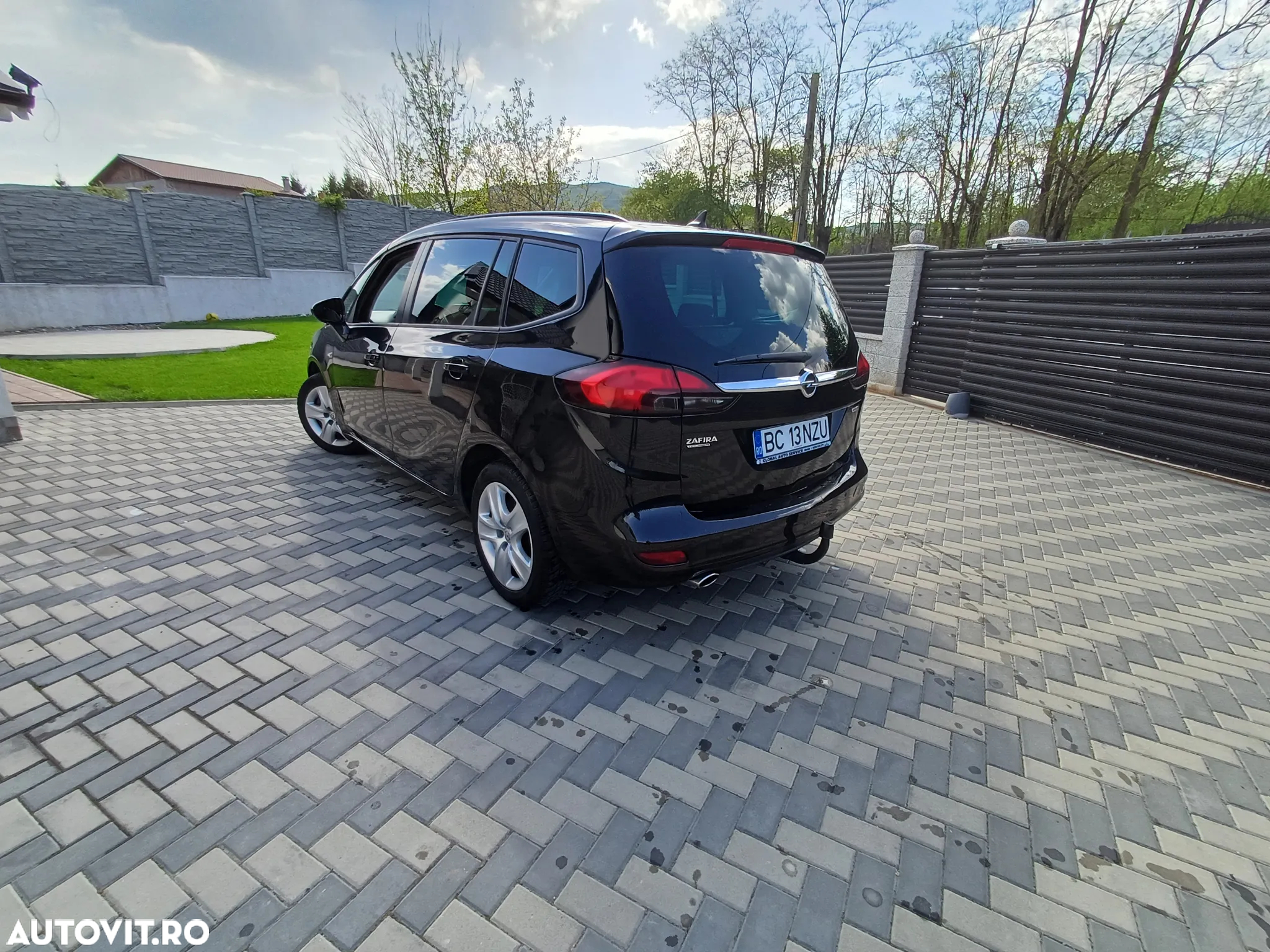 Opel Zafira 2.0 D (CDTI) Automatik Business Edition - 4