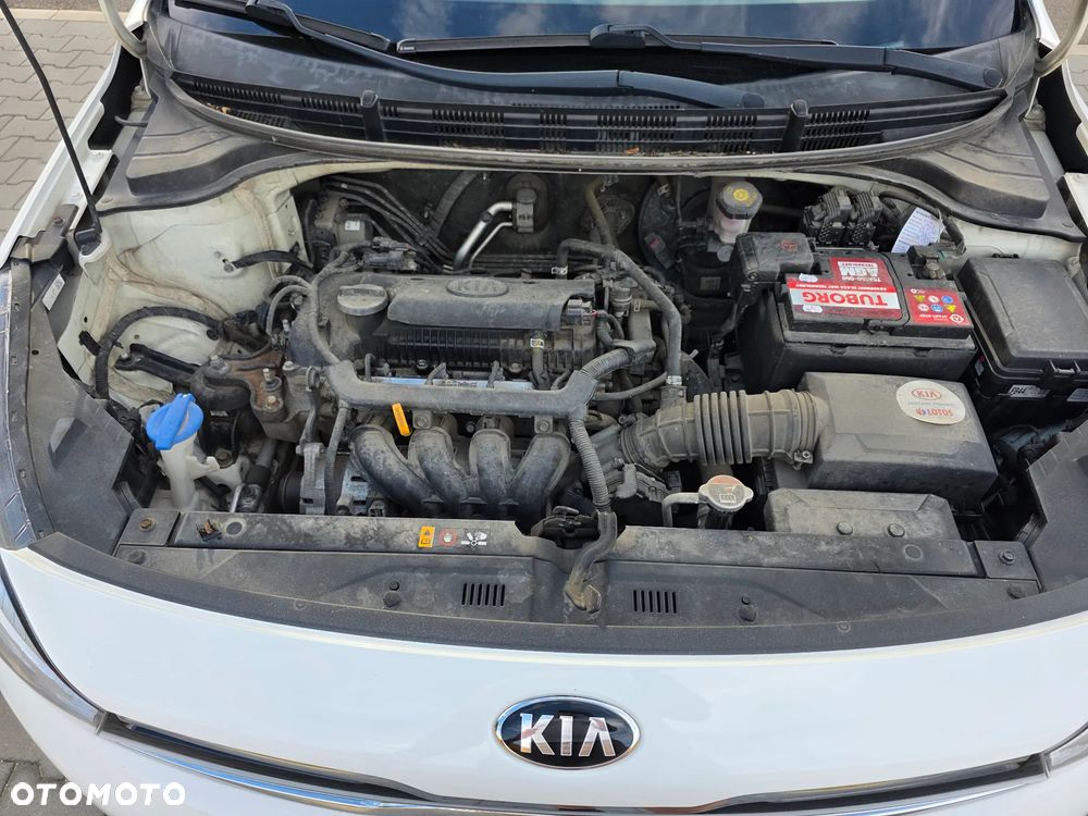 Kia Rio 1.4 L - 34
