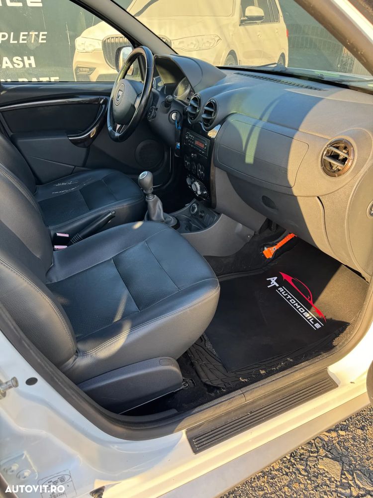 Dacia Duster 1.6 16V 4x4 Prestige - 12