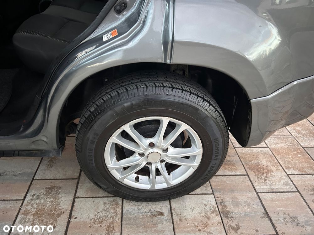 Suzuki Grand Vitara 2.0 - 11