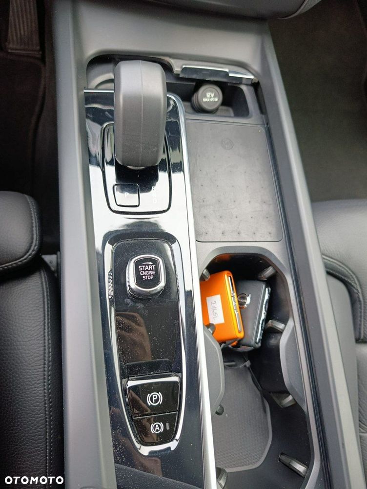 Volvo XC 60 B4 D AWD Plus Bright - 14