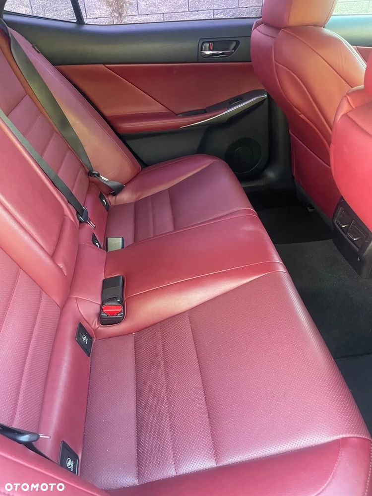 Lexus IS 200t F Sport - 6