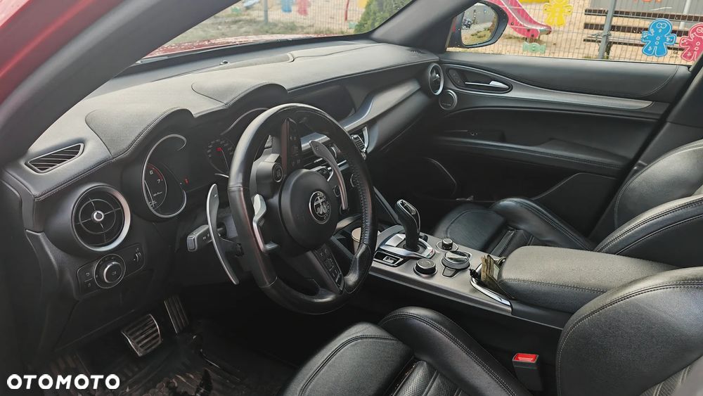 Alfa Romeo Stelvio 2.0 Turbo Veloce Q4 - 10