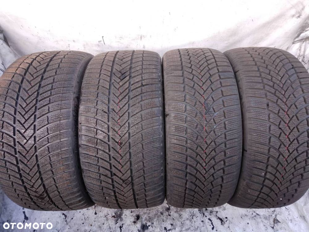 Bridgestone Blizzak LM005 255/35 R19 96V 225/40 R19 93W 2025 8mm - 1