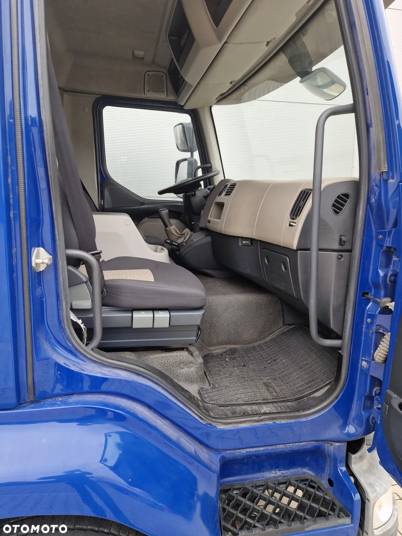Renault MIDLUM 12.220 - 13