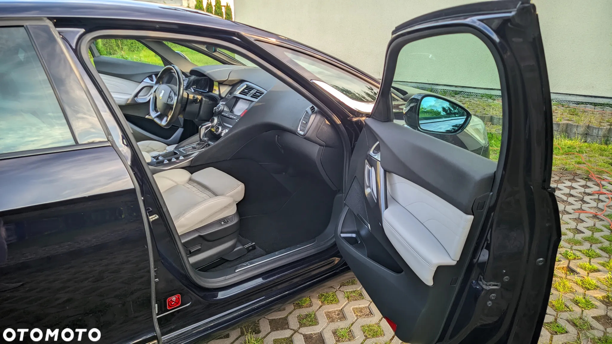 DS Automobiles DS 5 - 30