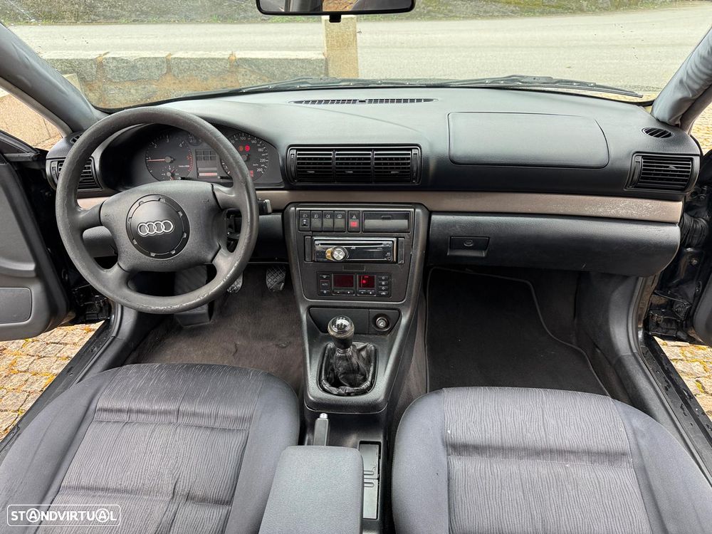 Audi A4 Avant 1.9 TDI Attraction - 6