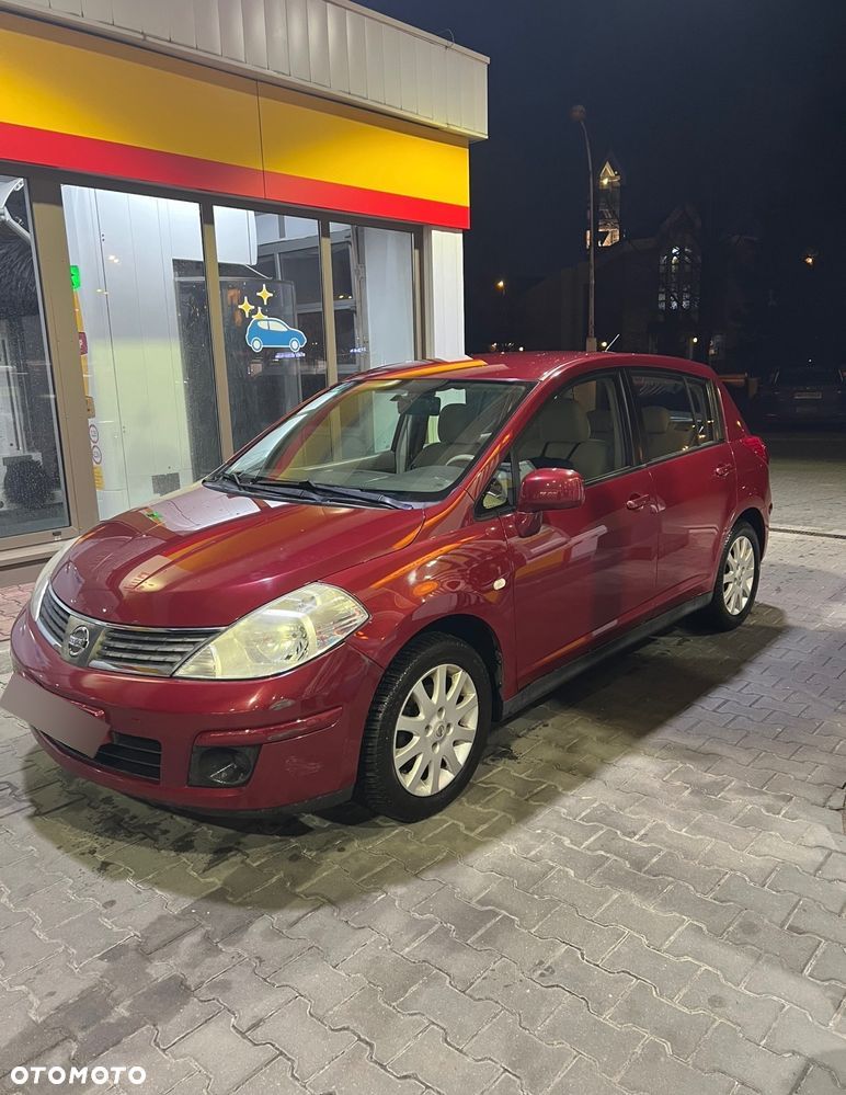 Nissan Tiida 1.6 Acenta - 1