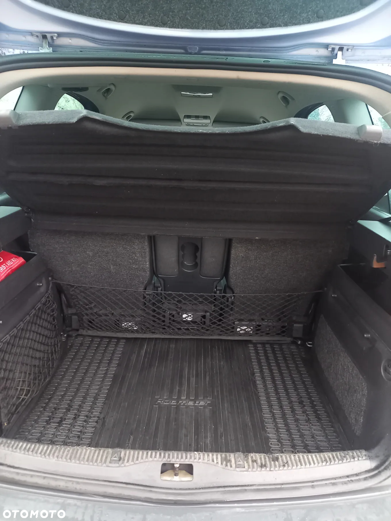 Skoda Roomster 1.6 16V Scout - 9
