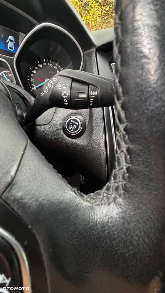 Ford Focus 1.0 EcoBoost SYNC Edition ASS PowerShift - 16