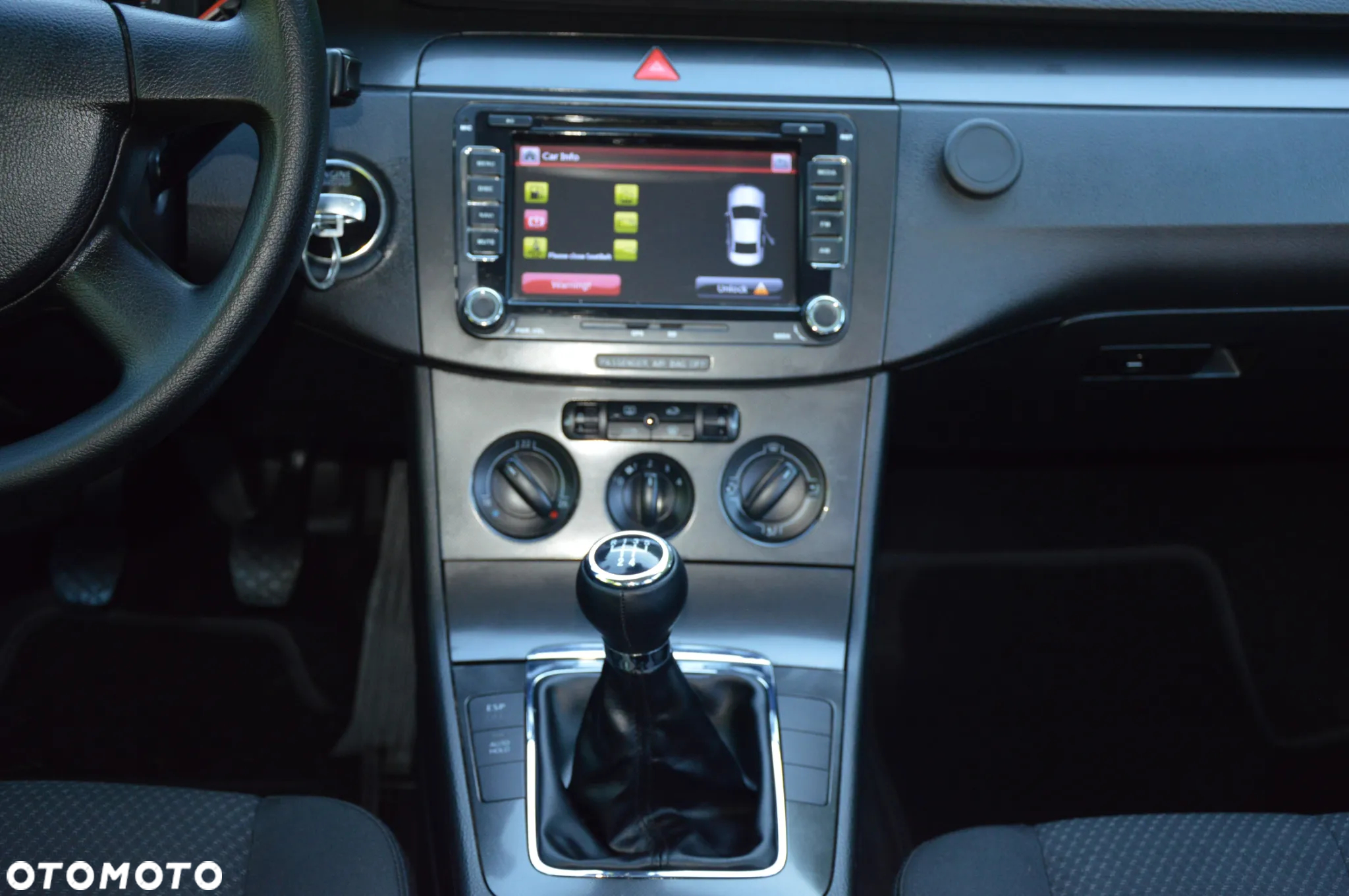 Volkswagen Passat 1.6 Trendline - 28